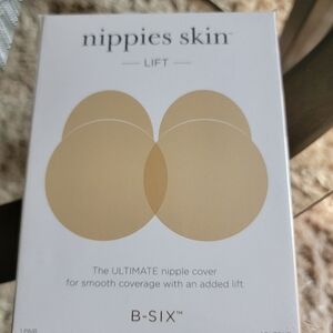 NWT Nippies Skin Lift Nipple Covers